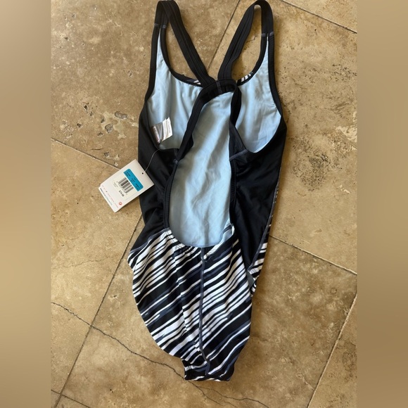 NIKE ladies black and blue razorback swimsuit NWT size 10 perfect condition - Picture 4 of 13